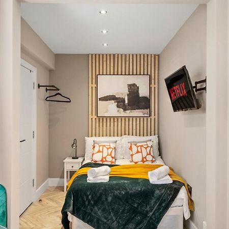 Cosy Heathrow Studios - Parking - Garden Лондон Екстериор снимка